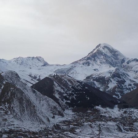 Guest House Sabauri Kazbegi Esterno foto