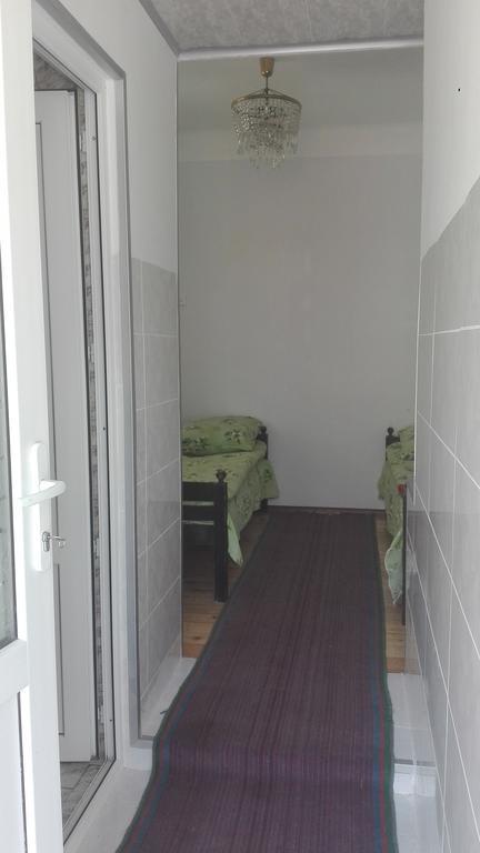 Guest House Sabauri Kazbegi Esterno foto